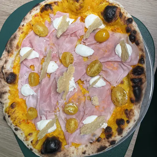 Una delle pizze speciali del Principà